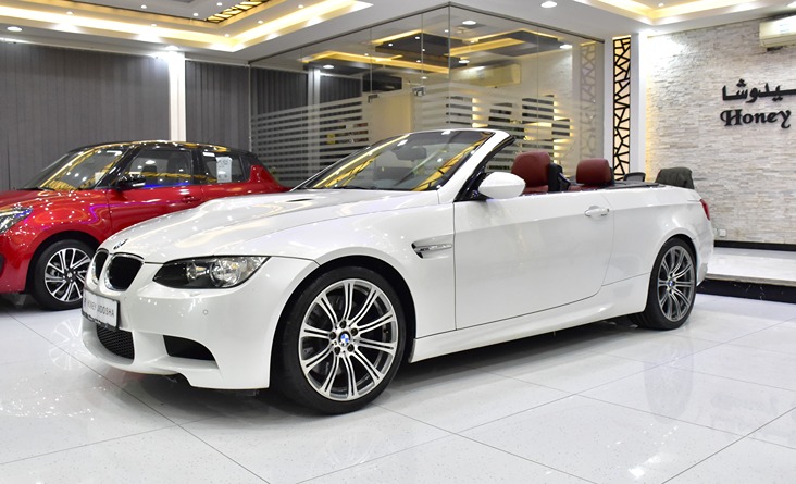 BMW M3 Convertible ( 2011 Model ) in White Color GCC Specs