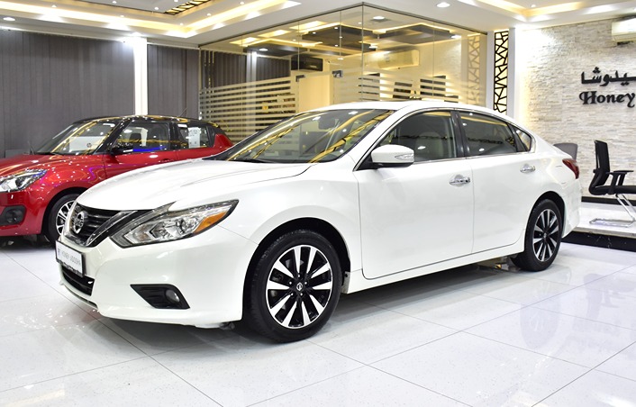 Nissan Altima 2.5 SL ( 2018 Model ) in White Color GCC Specs