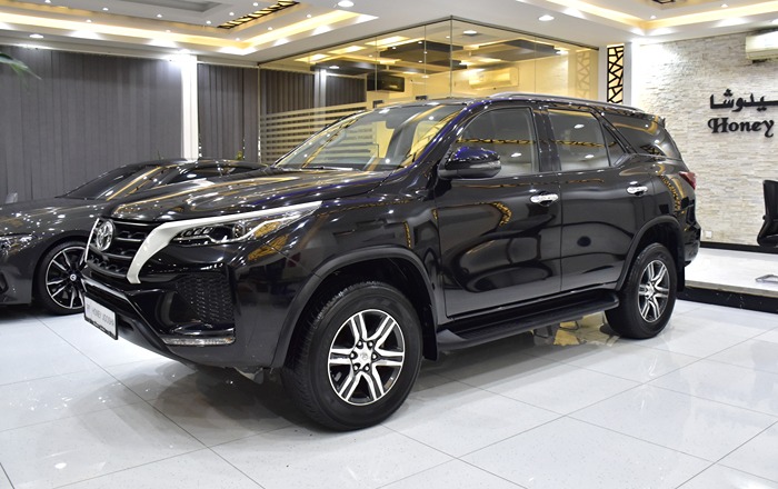 Toyota Fortuner EXR ( 2023 Model ) in Black Color GCC Specs
