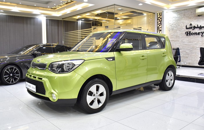 KIA Soul ( 2017 Model ) in Green Color GCC Specs