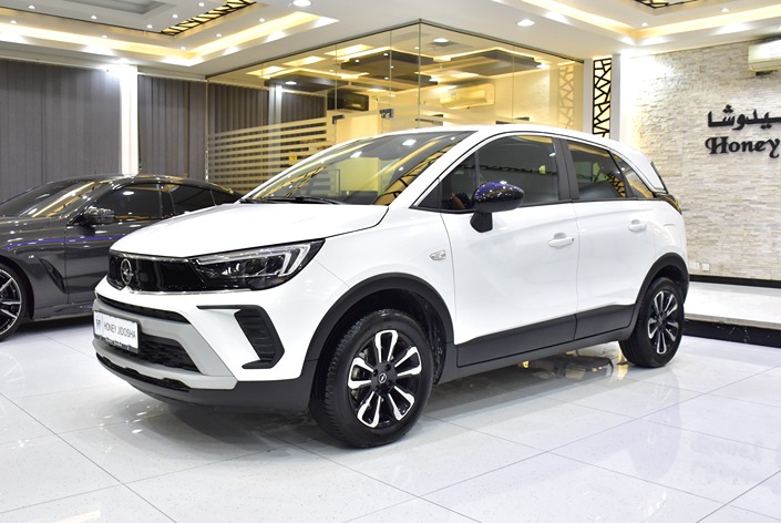 Opel Crossland ( 2023 Model ) in White Color GCC Specs