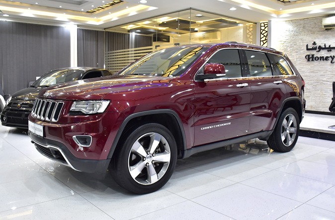 Jeep Grand Cherokee Limited 4x4 ( 2016 Model ) in Red Color GCC Specs
