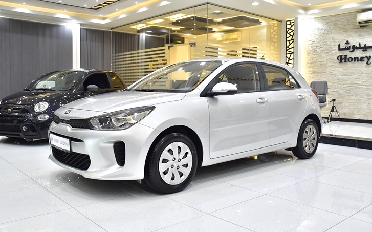 KIA Rio ( 2018 Model ) in Silver Color GCC Specs