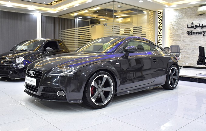Audi TT TFSi S-Line ( 2013 Model ) in Grey Color GCC Specs