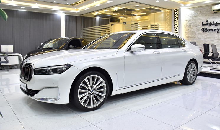 BMW 730Li ( 2022 Model ) in White Color GCC Specs
