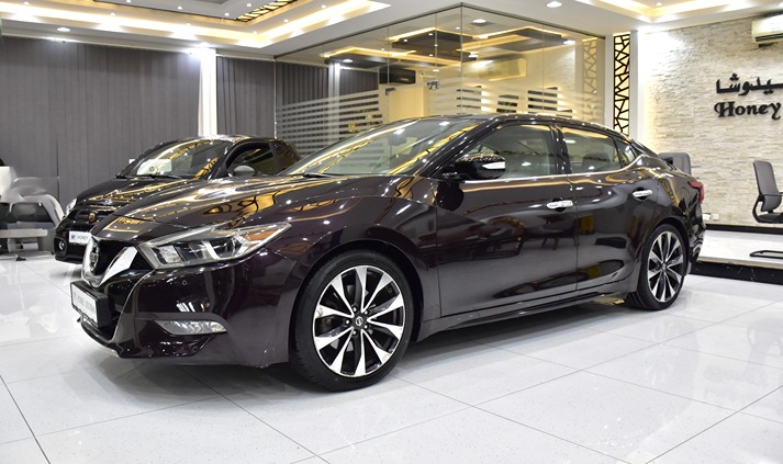 Nissan Maxima SR ( 2016 Model ) in Purple Color GCC Specs