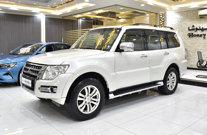 Mitsubishi Pajero GLS 3.8L ( 2016 Model ) in White Color GCC Specs